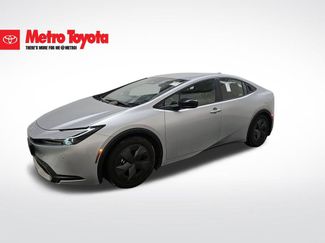 Used 2025 Toyota Prius Plug-In Hybrid video 1