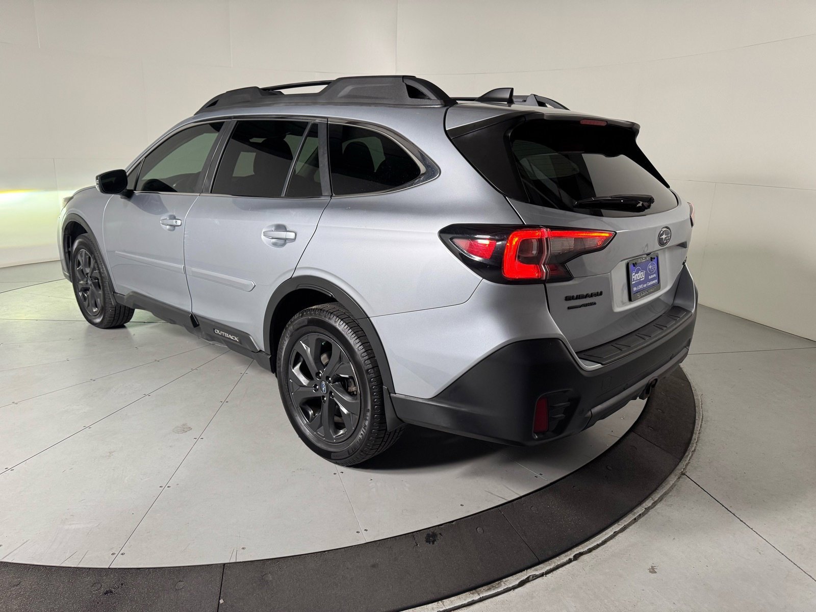 Used 2020 Subaru Outback Onyx Edition XT w/ Popular Package #2 AWD/4WD image 3