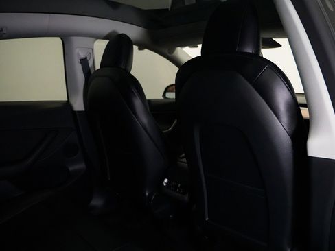 Used 2022 Tesla Model Y Performance AWD/4WD image 21