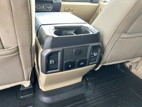 Used 2018 Ford F350 XLT image 21