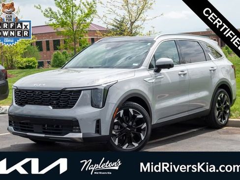 Certified 2025 Kia Sorento SX FWD image 1