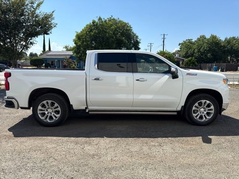 Used 2022 Chevrolet Silverado 1500 LTZ AWD/4WD image 6