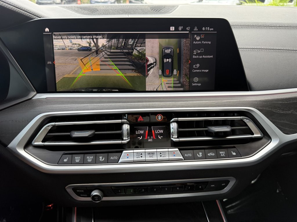 Used 2022 BMW X7 xDrive40i w/ M Sport Package AWD/4WD image 28