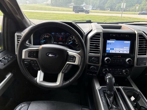 Used 2016 Ford F150 Lariat w/ Equipment Group 502A Luxury AWD/4WD image 18