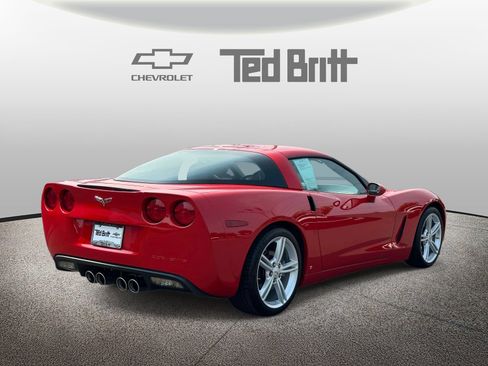 Used 2008 Chevrolet Corvette Coupe w/ Preferred Equipment Group RWD image 4
