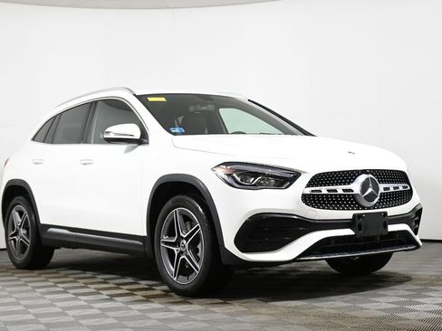 Used 2023 Mercedes-Benz GLA 250 4MATIC image 9