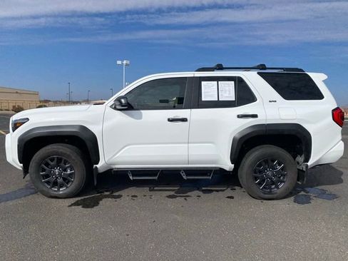Used 2025 Toyota 4Runner SR5 image 3