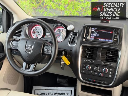 Used 2019 Dodge Grand Caravan SE w/ Power Convenience Group I FWD image 35