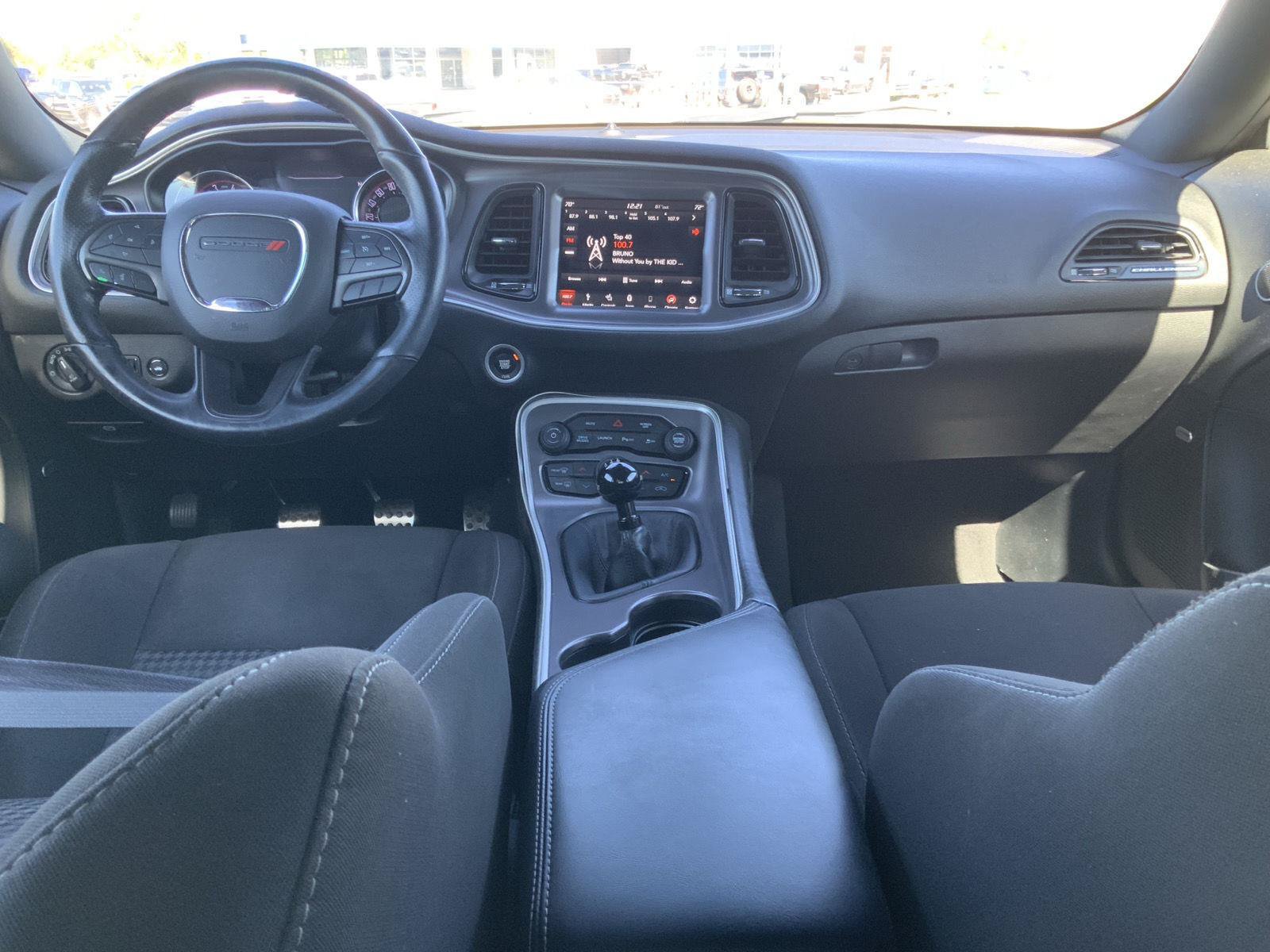 Used 2019 Dodge Challenger R/T Scat Pack w/ Driver Convenience Group RWD image 43