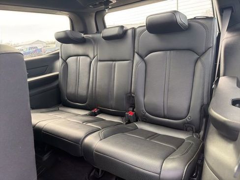 Used 2023 Jeep Wagoneer Series II w/ Premium Group I image 10