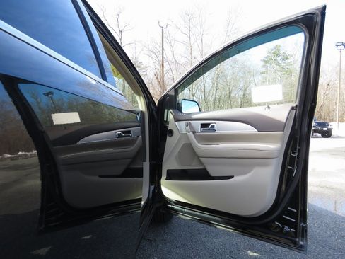 Used 2014 Lincoln MKX AWD w/ Equipment Group 101A image 12