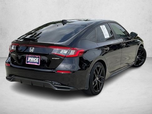 Used 2024 Honda Civic Sport image 2