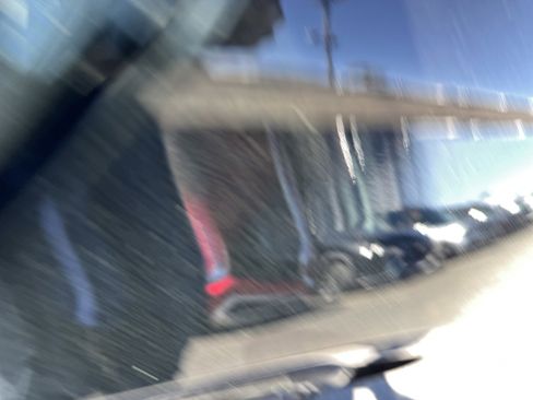 Used 2024 Toyota Camry SE image 11