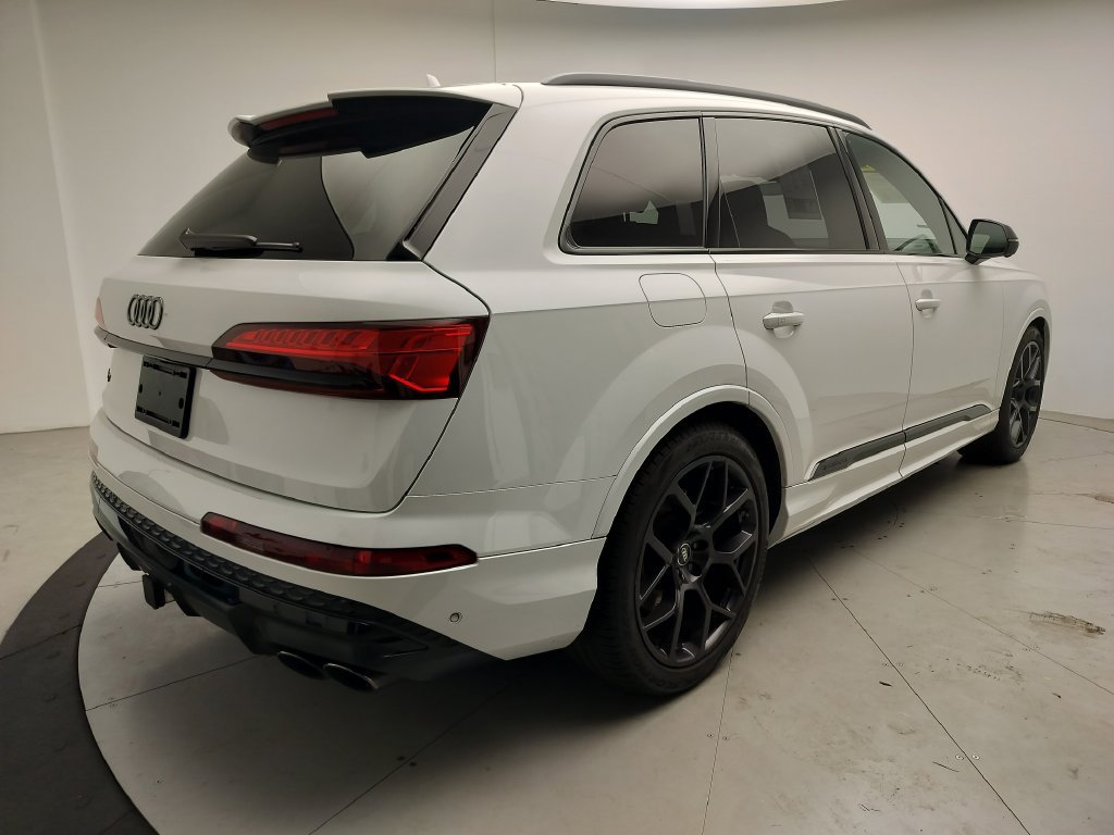 Used 2025 Audi SQ7 Premium Plus w/ Executive Package AWD/4WD image 3