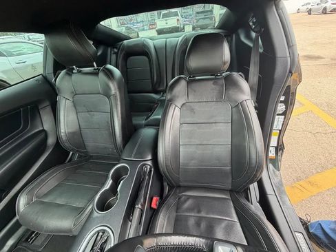 Used 2022 Ford Mustang GT Premium w/ Equipment Group 401A RWD image 18