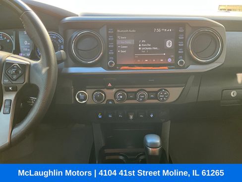 Used 2020 Toyota Tacoma TRD Sport w/ Technology Package image 4