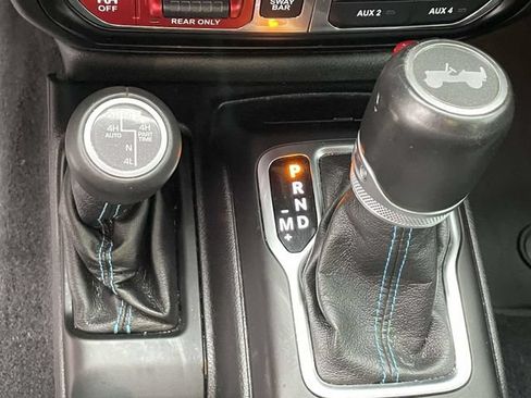 Used 2021 Jeep Wrangler Unlimited Rubicon 4xe w/ Cold Weather Group AWD/4WD image 28