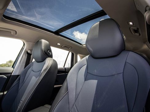 New 2026 Volkswagen Tiguan SE FWD image 45