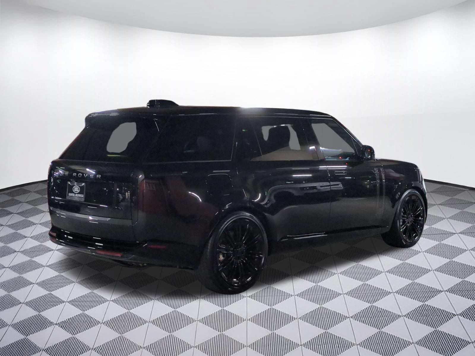 New 2026 Land Rover Range Rover Long Wheelbase SE AWD/4WD image 5