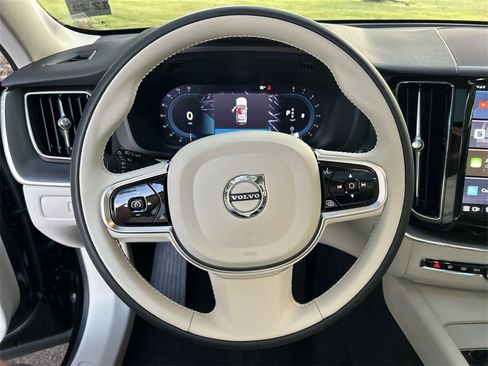 New 2025 Volvo XC60 B5 Core w/ Protection Package Premier image 18