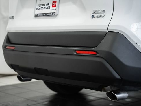 Used 2025 Toyota RAV4 XLE image 8