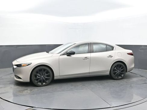 Used 2024 MAZDA MAZDA3 s FWD image 2