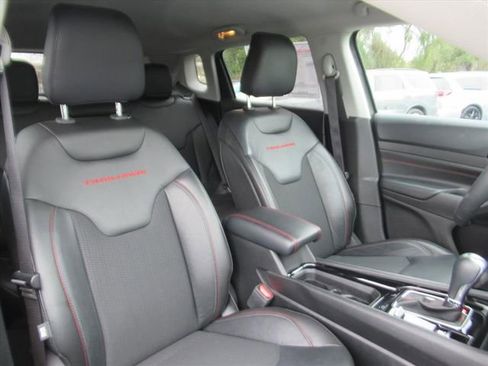 Used 2022 Jeep Compass Trailhawk w/ Trailer Tow Group image 8