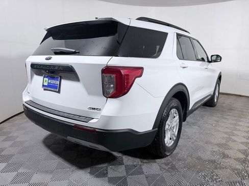 Used 2021 Ford Explorer XLT w/ Equipment Group 202A AWD/4WD image 7