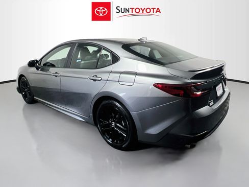 Used 2026 Toyota Camry SE FWD image 6