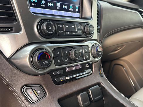 Used 2019 Chevrolet Tahoe LT w/ Luxury Package image 22