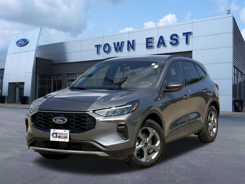 Used 2025 Ford Escape ST-Line image 1