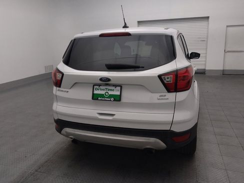 Used 2019 Ford Escape SE image 7