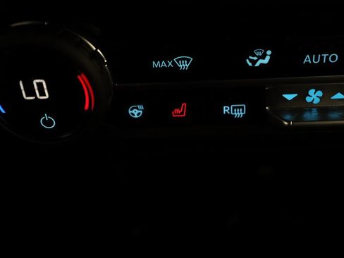 Used 2023 Ford Bronco Wildtrak image 32