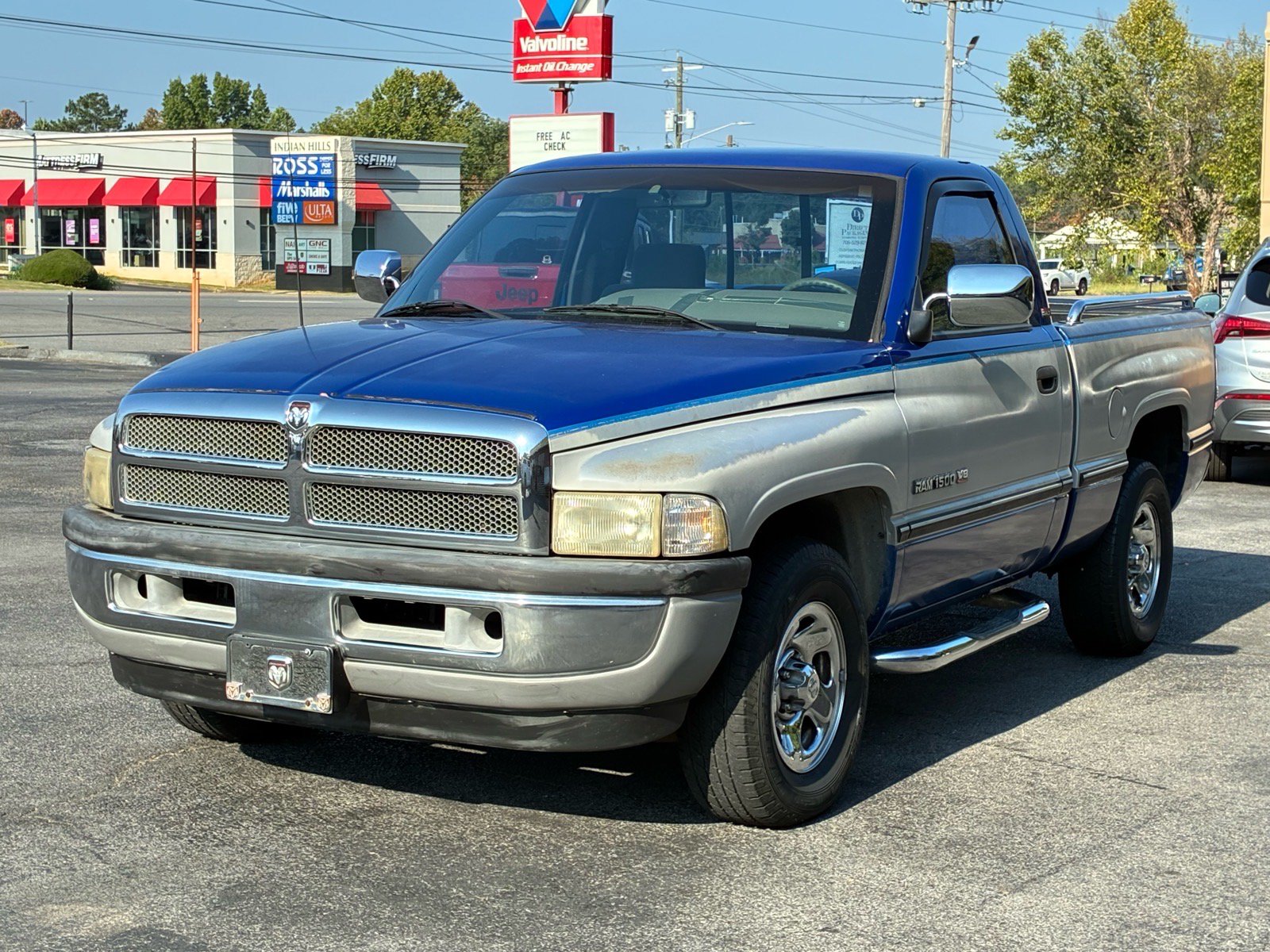 Used 1994 Dodge Ram 1500 Truck 2WD Regular Cab image 1