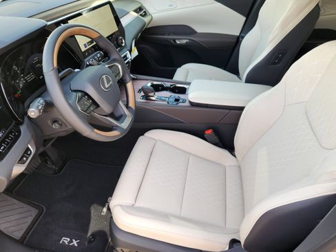 New 2025 Lexus RX 450h AWD w/ Luxury Package image 8