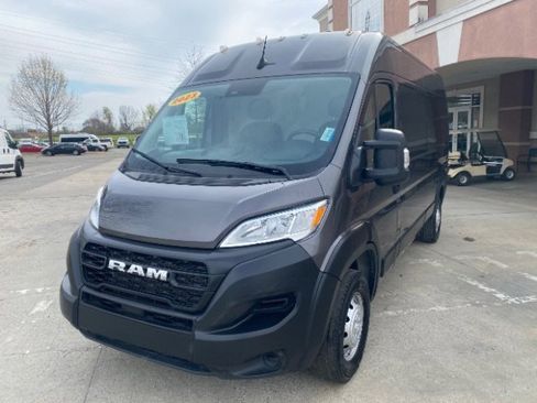 Used 2023 RAM ProMaster 2500 image 2