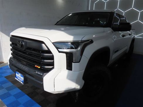 Used 2023 Toyota Tundra SR5 AWD/4WD image 4
