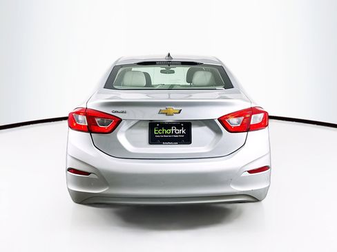 Used 2017 Chevrolet Cruze LS image 7