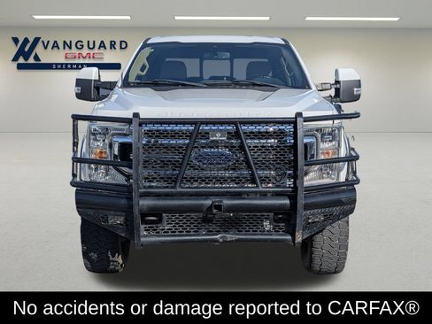 Used 2022 Ford F350 Lariat w/ Lariat Value Package AWD/4WD image 2