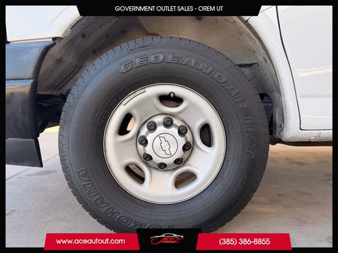 Used 2017 Chevrolet Express 2500 LS image 20