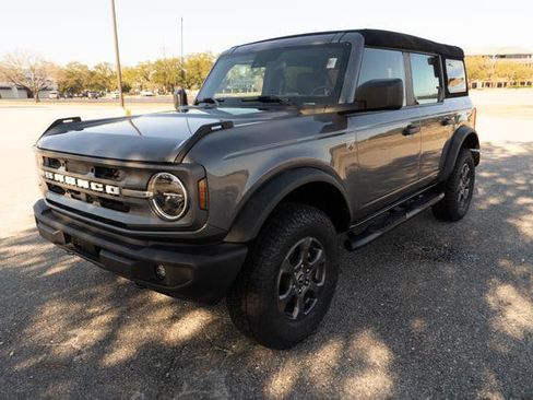 Used 2023 Ford Bronco Big Bend image 7