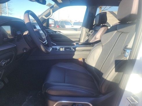 New 2026 Jeep Grand Wagoneer Limited image 21