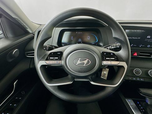 New 2026 Hyundai Elantra SE image 11