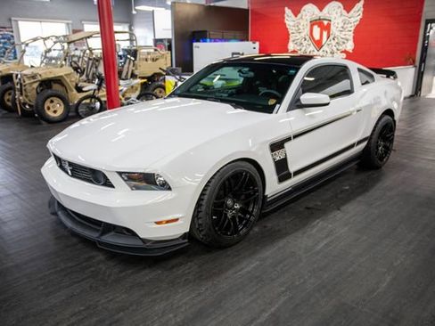 Used 2012 Ford Mustang Boss 302 w/ Boss 302 Accessory Pkg image 2