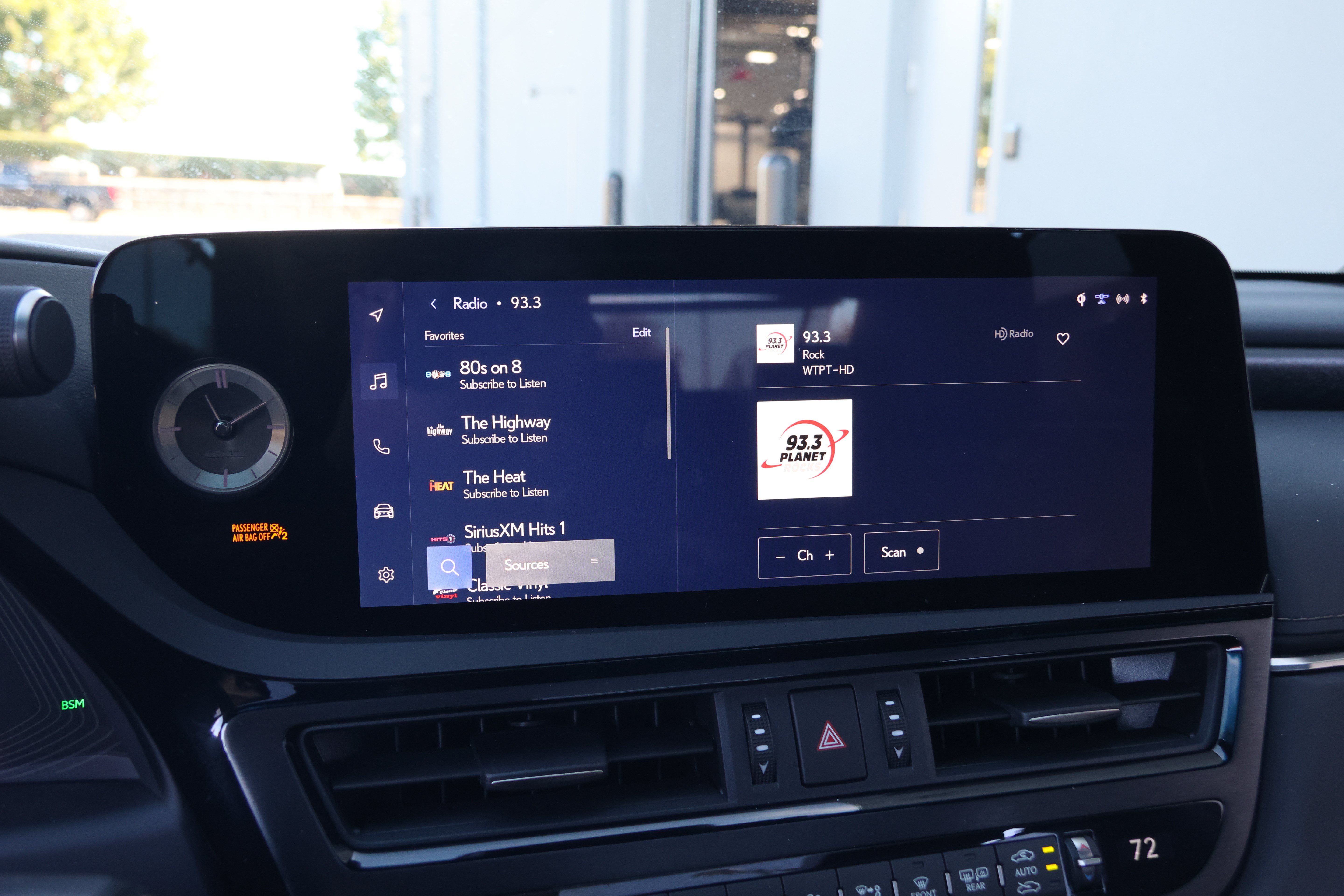Used 2025 Lexus ES 350 Ultra Luxury w/ Accessory Package (Z2) FWD image 20