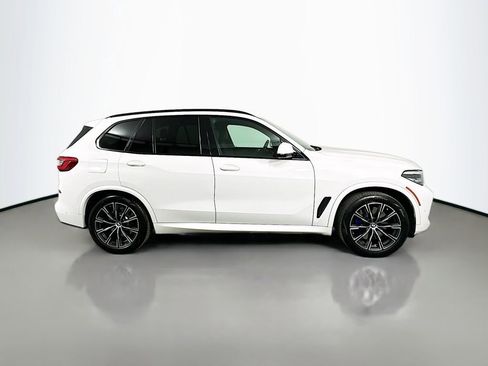 Used 2019 BMW X5 xDrive40i w/ M Sport Package image 4