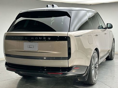 New 2026 Land Rover Range Rover SE image 11