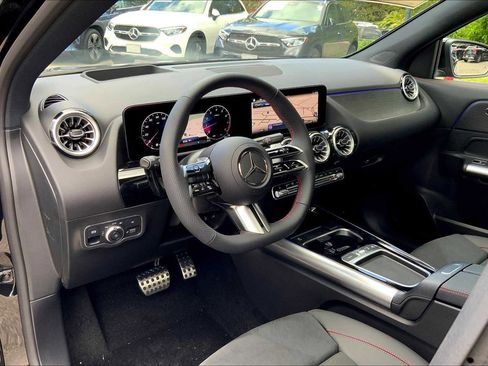 Certified 2026 Mercedes-Benz GLA 250 4MATIC image 9