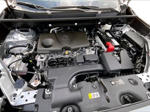 Used 2025 Toyota RAV4 XLE FWD image 29