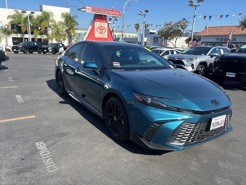 Used 2025 Toyota Camry SE w/ Multimedia Upgrade Package FWD image 2